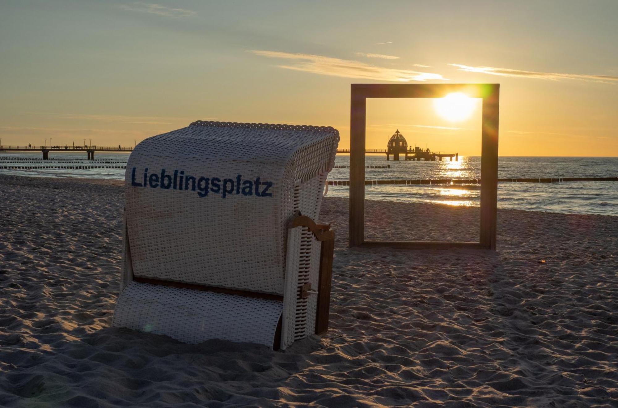 Strandhafer An Der Seebruecke Zingst Eksteriør billede